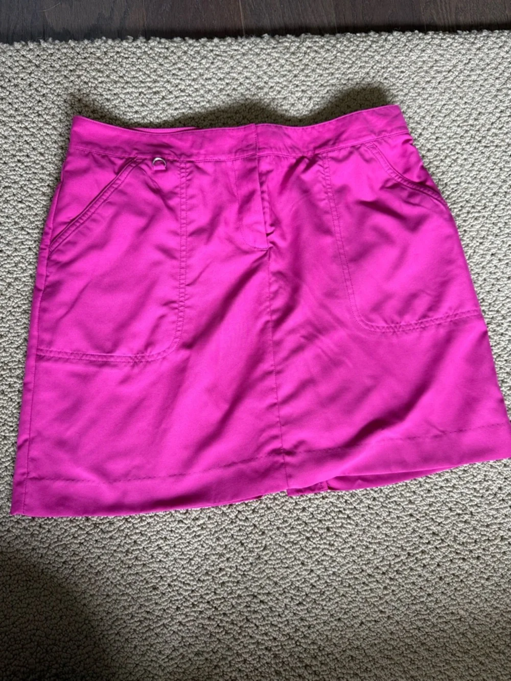 IZOD Golf Bright Pink Ladies Skort - Picture 2 of 7